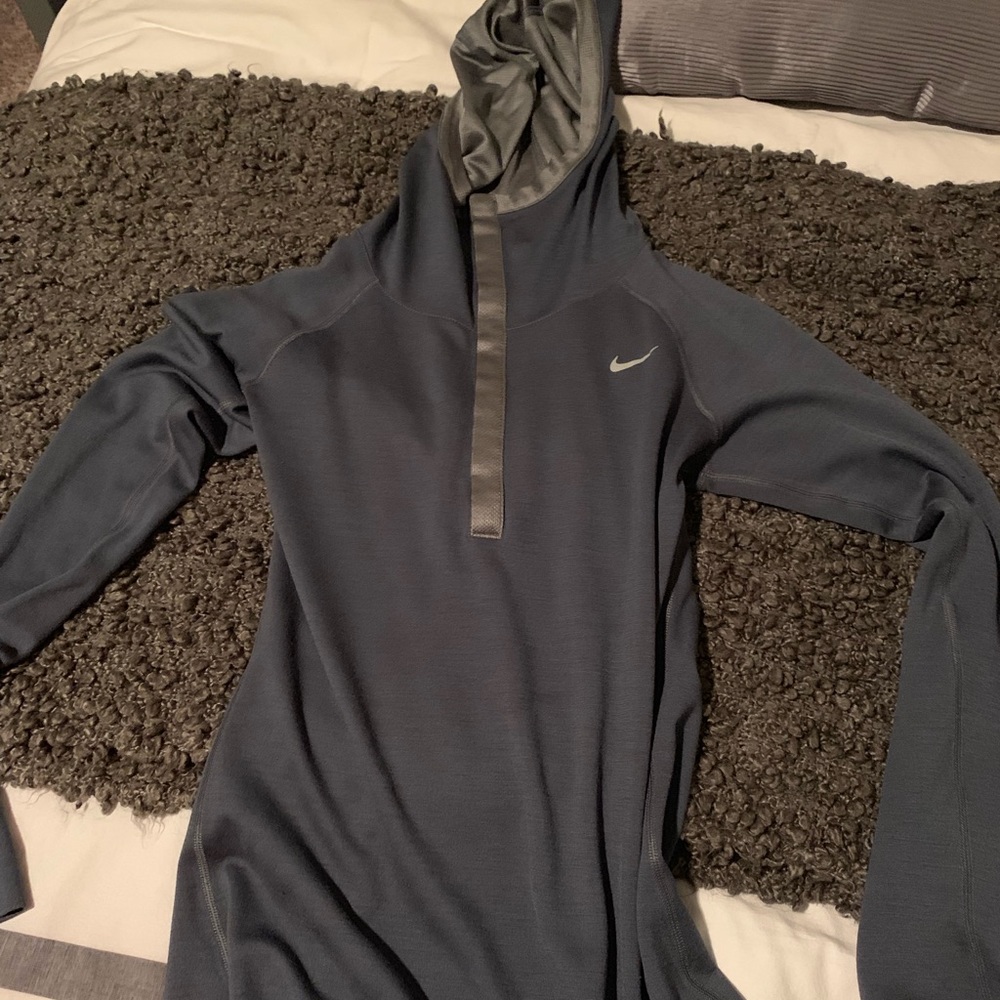 Women’s Nike cow neck